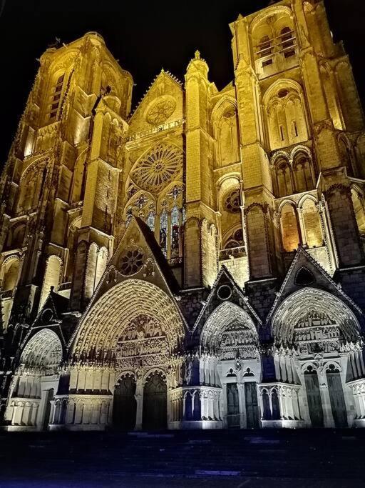 Maison De Ville Bourges Zewnętrze zdjęcie